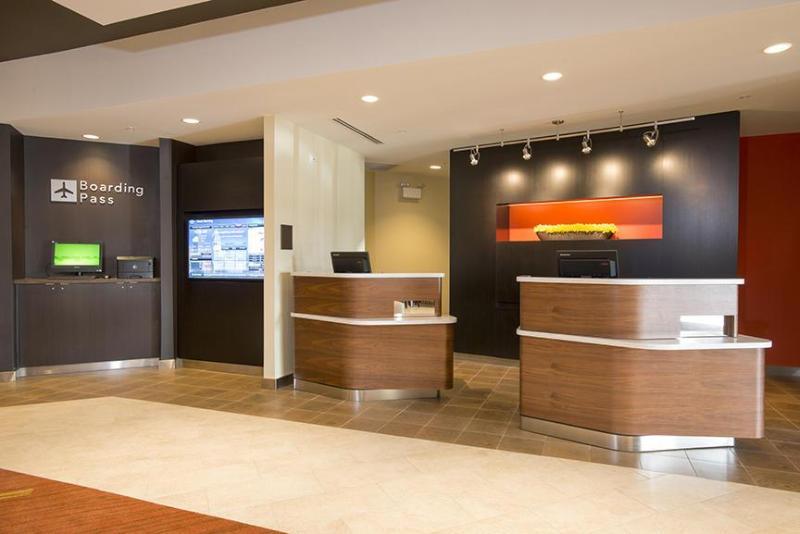 Courtyard By Marriott Cincinnati Midtown/Rookwood Exteriör bild