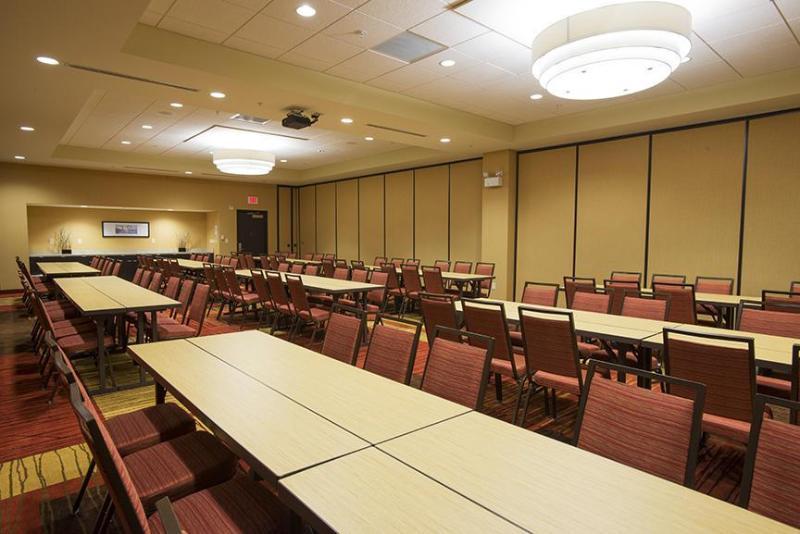Courtyard By Marriott Cincinnati Midtown/Rookwood Exteriör bild