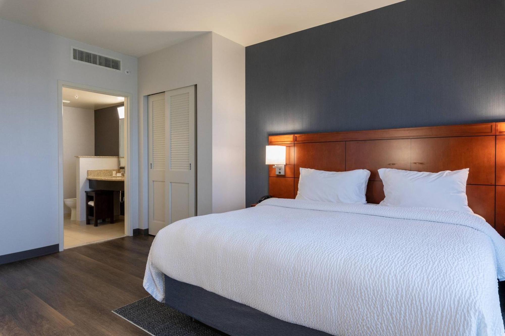 Courtyard By Marriott Cincinnati Midtown/Rookwood Exteriör bild