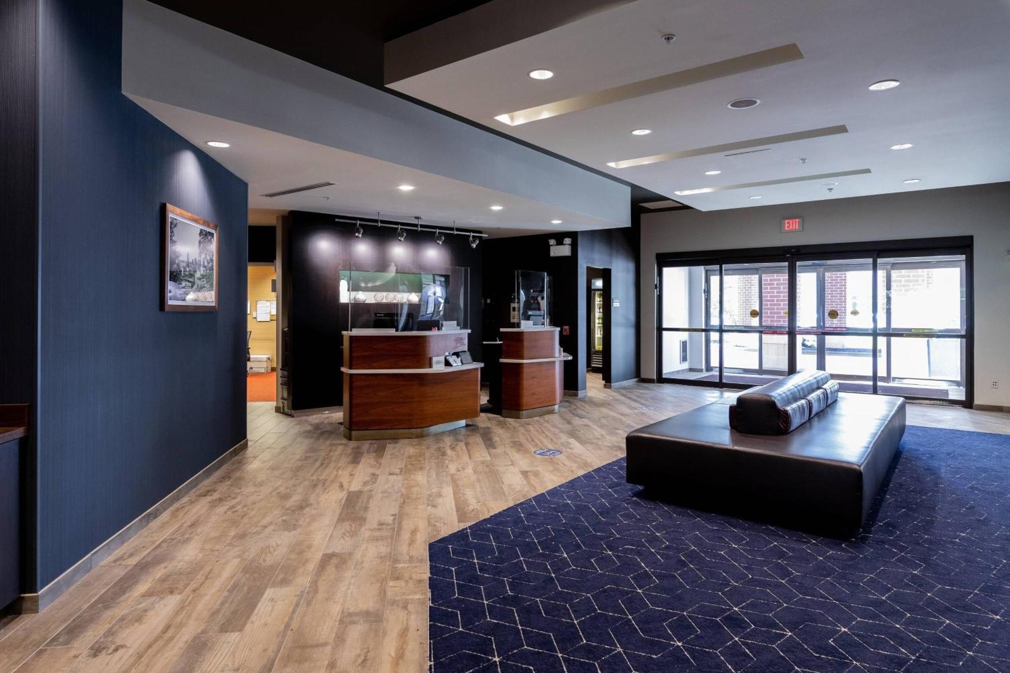 Courtyard By Marriott Cincinnati Midtown/Rookwood Exteriör bild
