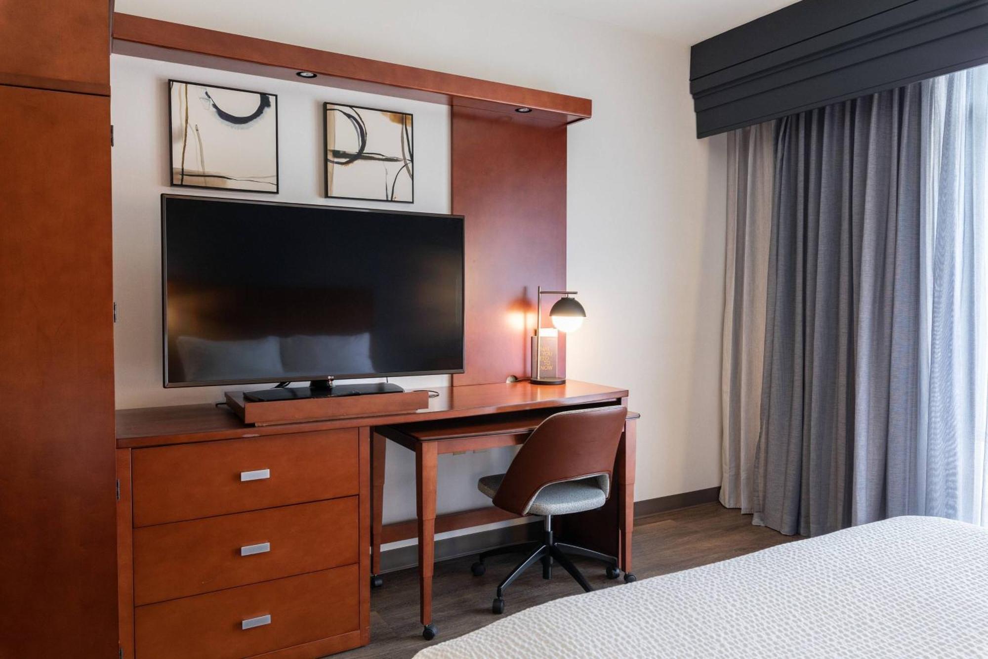 Courtyard By Marriott Cincinnati Midtown/Rookwood Exteriör bild