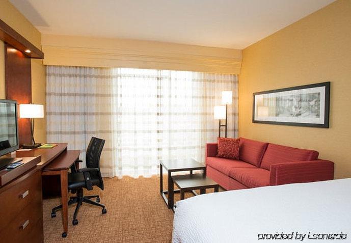 Courtyard By Marriott Cincinnati Midtown/Rookwood Exteriör bild