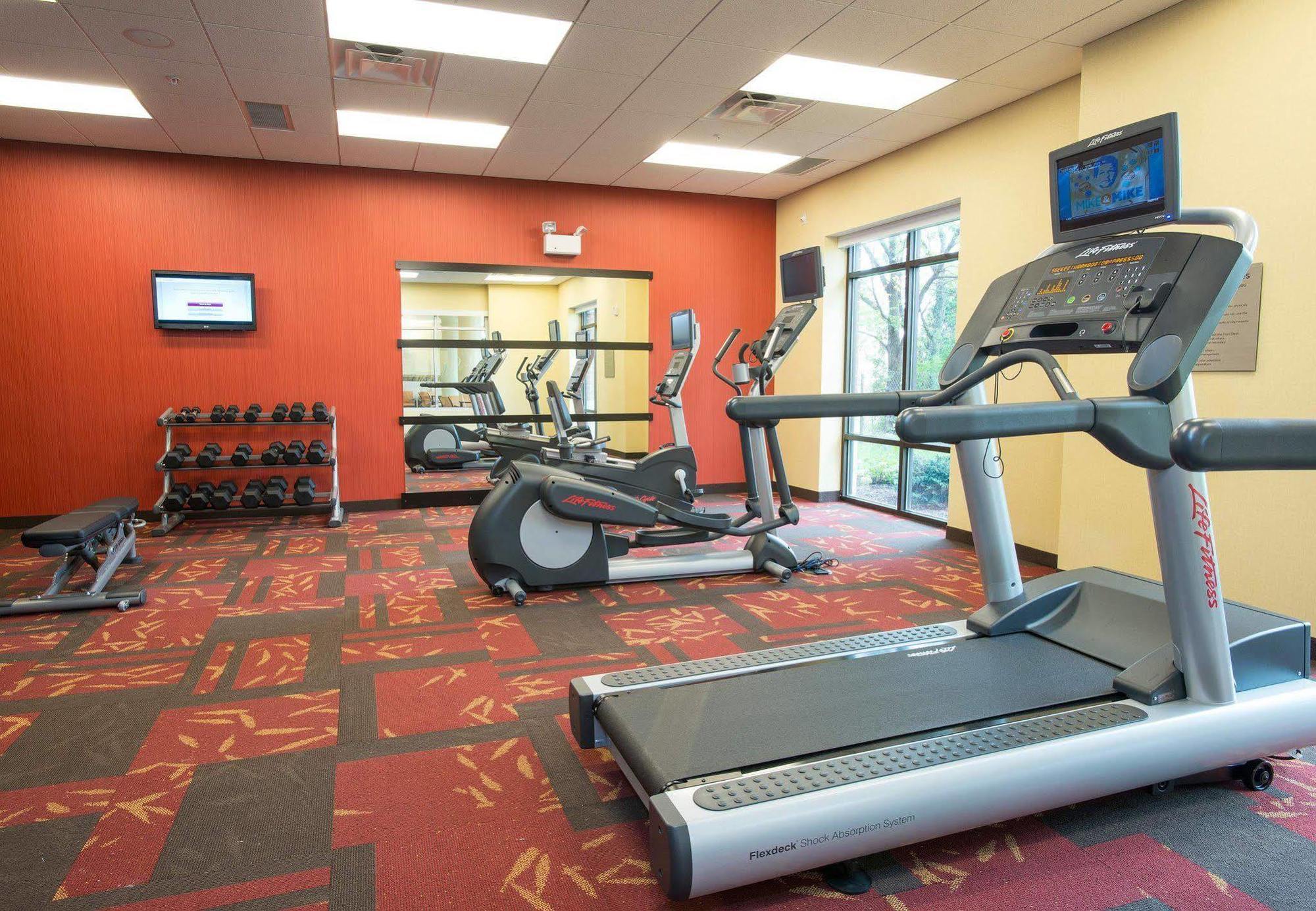 Courtyard By Marriott Cincinnati Midtown/Rookwood Exteriör bild